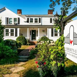 Lambert's Cove Inn & Resort, Hotel in West Tisbury