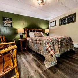Lone Fir Resort, hotel Cougarban