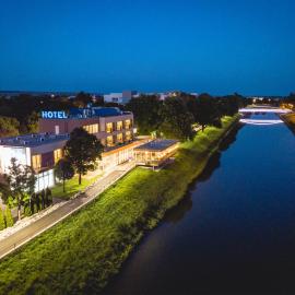 Hotel River, hotelli kohteessa Nitra
