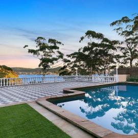 Beautiful Resort Style Living in Lascala 126, hotel v destinácii Booker Bay
