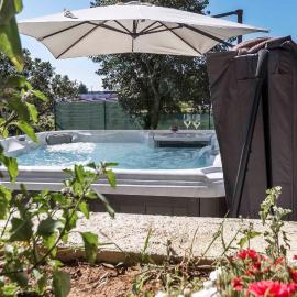 Holiday home in Vrsar - Istrien 39731, hotel in Vrsar