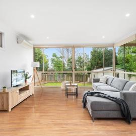Big Stylish 3 bed house with Free Parking, hotel in Oatlands