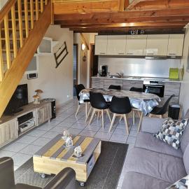 Appart T4 72m2 à Baratier entre les Orres et Embrun à coté du lac de Serre Ponçon., viešbutis mieste Baratier