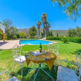 Private Villa Cortijo Sierra y Lago with private swimming pool
