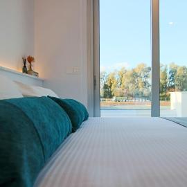 Phaedrus Living - Seaside Deluxe Flat Harbour 106