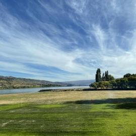 Pisa House Lakefront Boutique B&B, hotel in Cromwell
