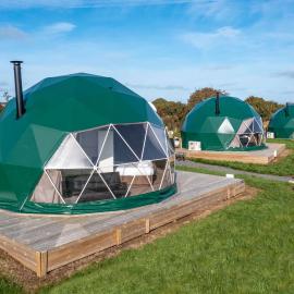 Brynteg Glamping, hotel v destinácii Llanallgo