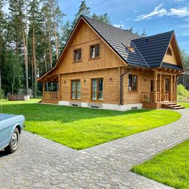Całoroczne domy z bala - CASA DEL CZYŻYK, Hotel in Serwy