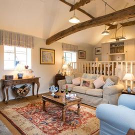 The Stables, relax in 5 star style and comfort with lovely walks all around