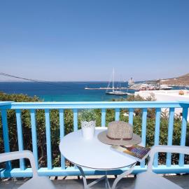 Asimina, hotel a Tourlos