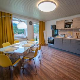 ERZHAUS Apartments، فندق في إيسينيرزير
