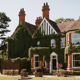 Healing Manor Hotel, hotel in Grimsby