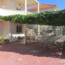 Nives apartmani
