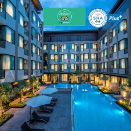The Crystal Hotel Buriram - formerly X2 Vibe Buriram, ξενοδοχείο σε Buriram