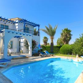 Lemon Grove Villa Ena, hotel in Argaka