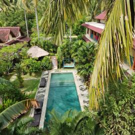 Botchan Hostel, hotel in Kuta