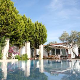 Bir Dem Urla, hotel di Urla