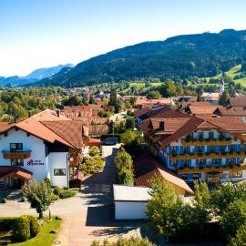 Akzenthaus Alpenrose Nesselwang, hotelli kohteessa Nesselwang