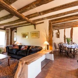 Water Cottage, a perfect ancient House in Suffolks prettiest tiny village