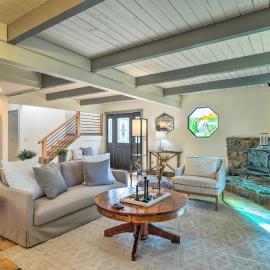 Modern Groveland Chalet ~ 25 Mi to Yosemite!, hotel in Groveland