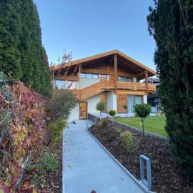 Living8-Appartements, hotel u gradu Bad Išl
