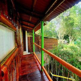 Family Cabin With River View, ξενοδοχείο σε Rizaralda