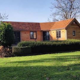 Chalet Duras, Hotel in Sint-Truiden
