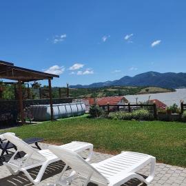 Casa Sarti – hotel w mieście Eşelniţa