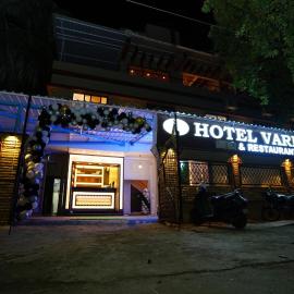 Hotel Vardhan, ξενοδοχείο σε Silvassa