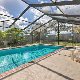 Outdoor Retreat in Edgewater w/ Private Pool, готель у місті Еджвотер
