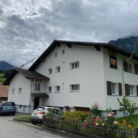 Spring Inn Apartments, hotel a Meiringen