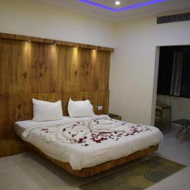 HOTEL THE HILLS, hotel v mestu Ambikāpur
