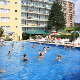 Sunny Varshava Hotel