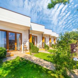 Oasis, hotel in Gąski