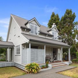 Sandy Jandal - 3-5 Bedroom - Russell Cottages、ラッセルのホテル