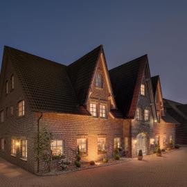 Der Romantik-Hof Greetsiel, hotell i Greetsiel