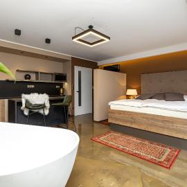 Apartmány U Vinice: Pardubice şehrinde bir otel