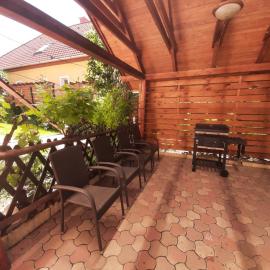 Forrás-hegyi Apartman, hotel a Felsőörs