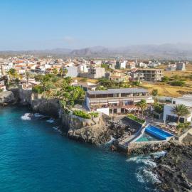 King Fisher Village Eco-Boutique Hotel, hotel di Tarrafal