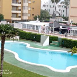 Los Juncos Solo Familias Serviplaya, hotel in Playa de Xeraco