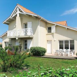 Holiday Home Résidence Dune Blanche - Soleil by Interhome, hotel in Biscarrosse-Plage