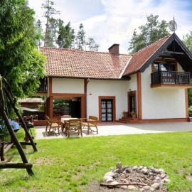 Holiday Home Dom pod Sosnami by Interhome