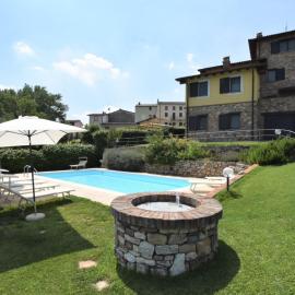Holiday Home La Corte Bricca - Trilo Torretta by Interhome, hotel v destinácii Castana
