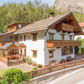 Holiday Home Dialer by Interhome, hotel Tumpenben