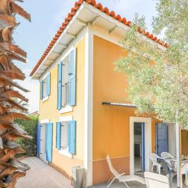 Holiday Home Atrium by Interhome, hotelli kohteessa Fréjus