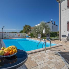 Apartment Heidi-2 by Interhome