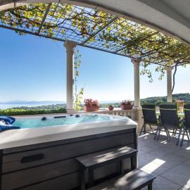 Holiday Home Ivana by Interhome, מלון בSelca
