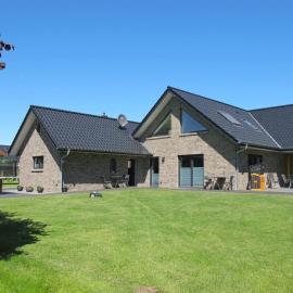 Holiday Home Sonnenschein by Interhome, hotel in Wanna