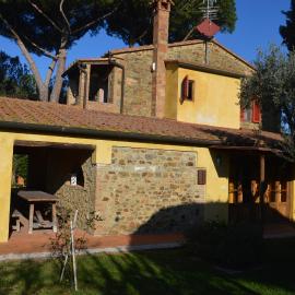 David bilocale wi-fi, posto auto, giardino, aria condizionata, hotel in Donoratico