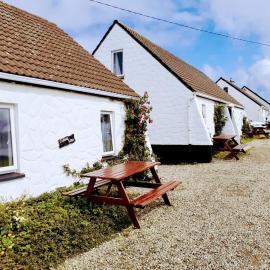 Doonbeg Holiday Cottages, Hotel in Doonbeg